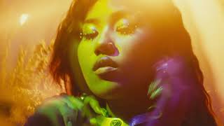 Download lagu Apl.de.Ap and Illest Morena feat. Fana - Wind It mp3