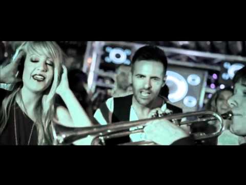 Carlos Jean feat M-AND-Y - Gimme the Base Videoclip Oficial (HD)(720p_H.264-AAC)