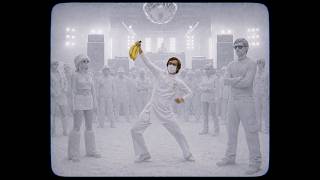 Video zu 'Microwave Ballet' ansehen
