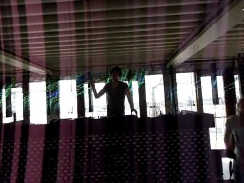 Menno de Jong @ Menno Solo (Bloemendaal) [18.06.2011] Part 1