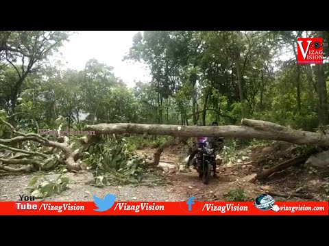 INS Jalashwa Arrives Bandar Abbas Port Morning to Evacuate Indian Nationals From Iran,Vizagvision....