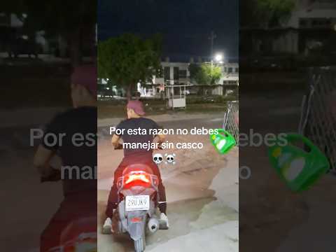 Nunca debes manejar moto sin tener un caso por esta razon😱 #humor #memes #viralvideo #sarcas