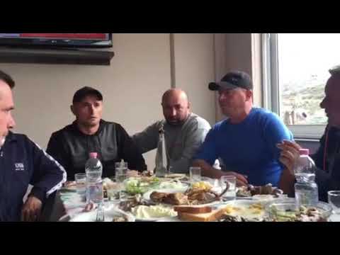 Kenge labe tavoline  - o kurbet të martë lumi