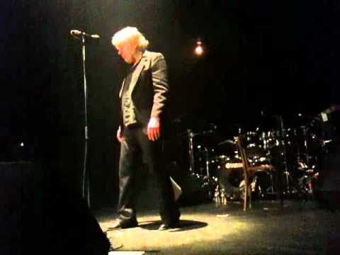 ARNO - Dans les yeux de ma mère - Live au Casino de Paris