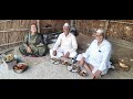 तात्याचं मुंबईचं मित्र भेटायला आल्या