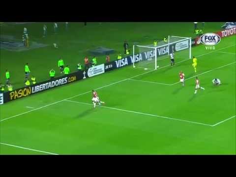 [RESUMEN] Club Ind. de Santa Fe 3 - CSD Colo-Colo 1 / 26.02.2015