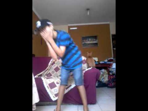 MC Crash, MC Magrinho e MC Nandinho - Passinho do Romano