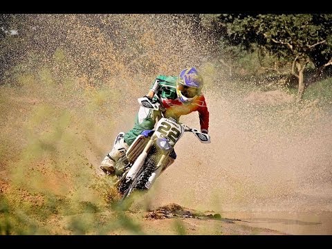 DETRAS DE LAS CAMARAS - ANIBAL GAMON Y SU HIJO..