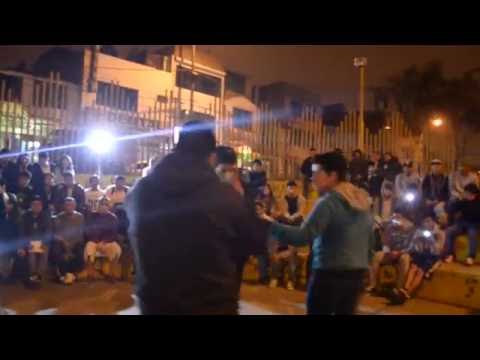 JOTA D  vs CALLE MC - Activación Red Bull / RapStyle / Batalla de Gallos 2016 x