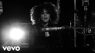 Kandace Springs - Rain Falling (1 Mic 1 Take)