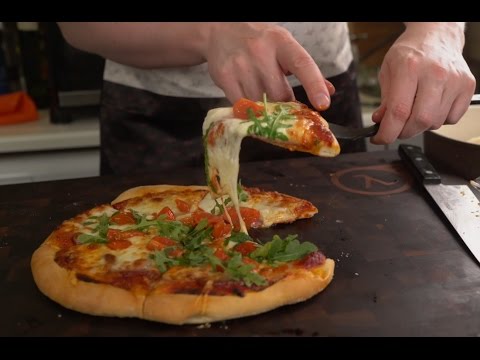 Рецепт классической пиццы "как я люблю".