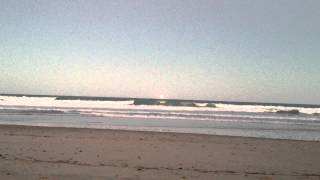 preview picture of video 'Moonrise in Australia Arrawarra Beach'