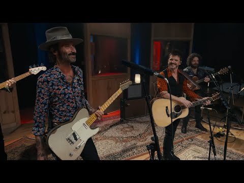 Coque Malla, Leiva - Hasta el final (Videoclip Oficial)