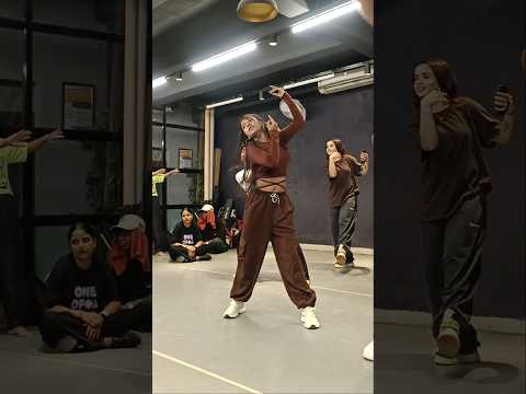 Lafzon Mein | Dance Cover | Vaishnavi #lafzonmein #dance #shorts