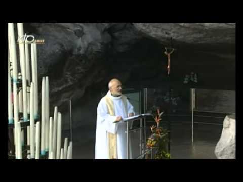 Chapelet à Lourdes