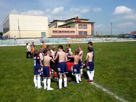 Tak się bawi .......   ODERKA