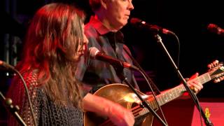 Heather Maloney - "No Short Cuts" (eTown webisode #694)