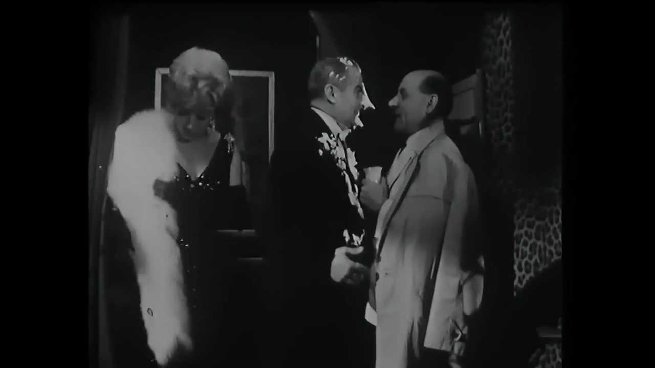 Miniature de la vidéo Le Café Liégeois | de Funès, Dhéry & Brosset - Réveillon 63 par Tchernia (ORTF) du film Le Café liégeois