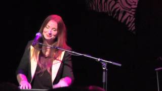 Judith Owen - In The Summertime - Live At "Le Zèbre de Belleville" Paris (France), October 28, 2015