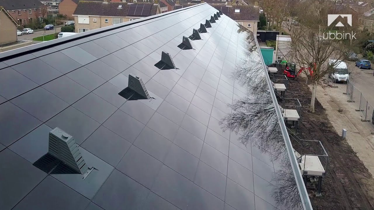 Kompakt 2.0 verzamelkap geïntegreerd in zonnepanelendak