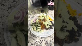 Easy healthy Mediterranean style meal for weight loss. #EasyRecipe #mealprep #healthyfood