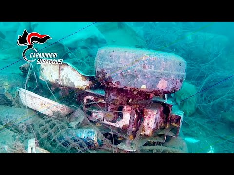 I Carabinieri sequestrano il porto di Bagnara Calabra I Carabinieri sequestrano il porto di Bagnara Calabra