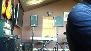 Video thumbnail for Atomic CLR versus Yamaha DXR10 - Kemper Profiler Test by Joe Barkan