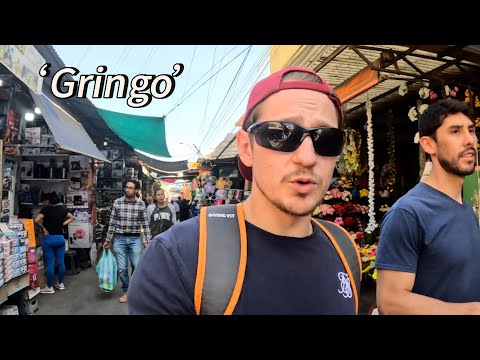 Exploring La Cancha en Cochabamba 🇧🇴 Biggest Bolivian Market (Vlog)