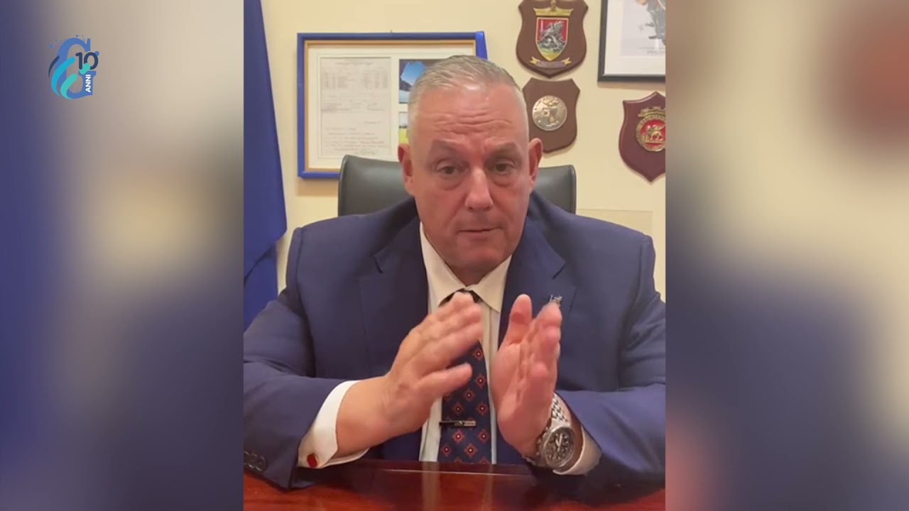 Sindaco contro “no vax”: «Fascisti di pensiero, se vi incontro sono c… amari»