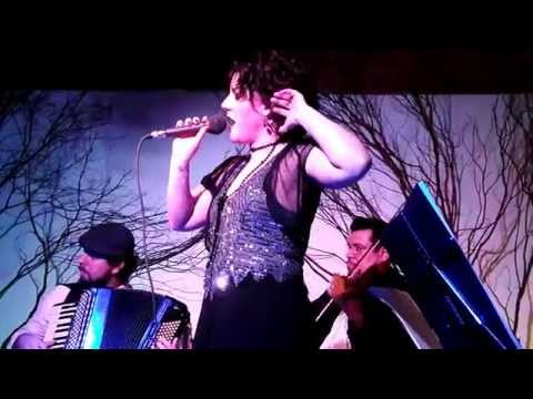 No Clima - Mônica Marianno