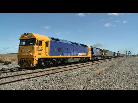7902V Pacific National Mildura Containers - PoathTV Australian Trains & Railways