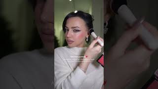 Красные румяна фейк?