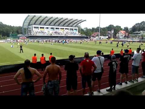 Wisła Puławy Górnik Zabrze kibice na murawie