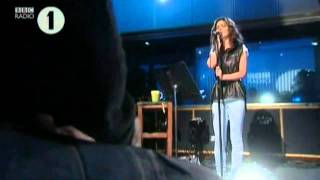 Cheryl Cole - Parachute (BBC Radio 1´s Live Lounge 2010)
