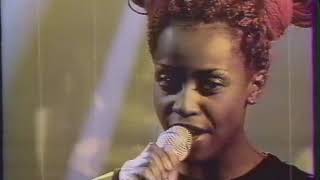 Morcheeba -  Blindfold - ( french tv npa 1998 )