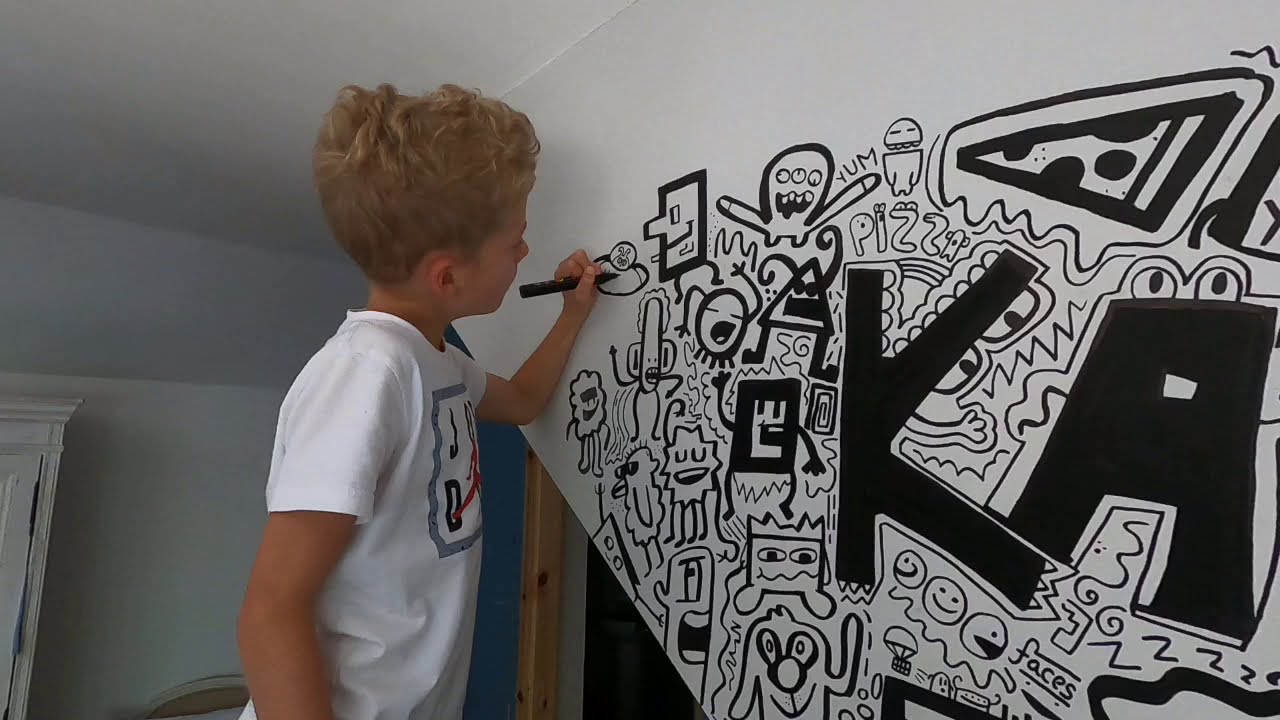 I just have to doodle my Bedroom wall!!! #shorts - YouTube