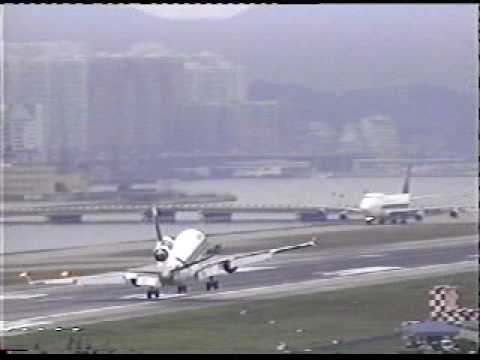 Alitalia Hard Landing MD-11
