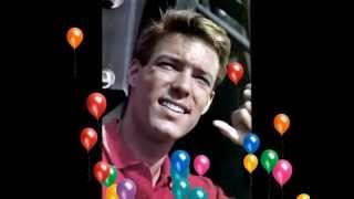 Richard Chamberlain sings Close To You