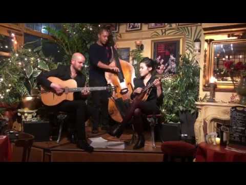 GYPSY JAZZ UK - SWING TRAIN 42 Live SHOWREEL