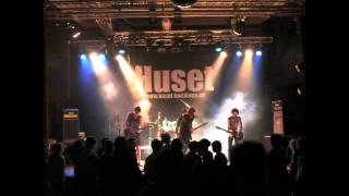Aiming For Your Head - Live @ Huset 30/11, Full Set Part 1