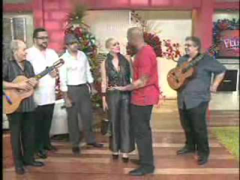 Pégate al Mediodía 12/17/10 - Feliz Cumpleaños a La Burbu