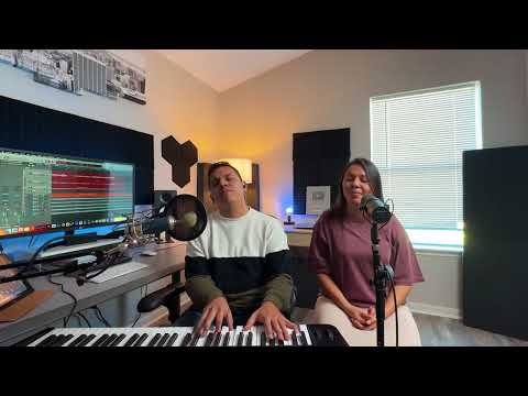 SANTO ES EL QUE VIVE | COVER LIVE | Lina García & @joserealpe1267 ( MONTE SANTO)