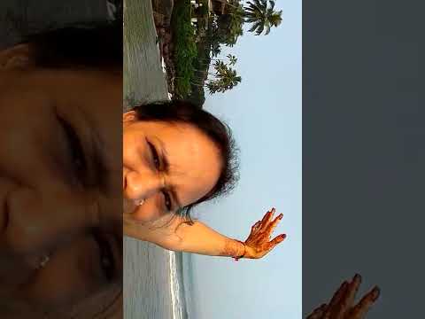 #drvijendrajainkarnawat:With asha Enjoying At Kochin Sea Shore.