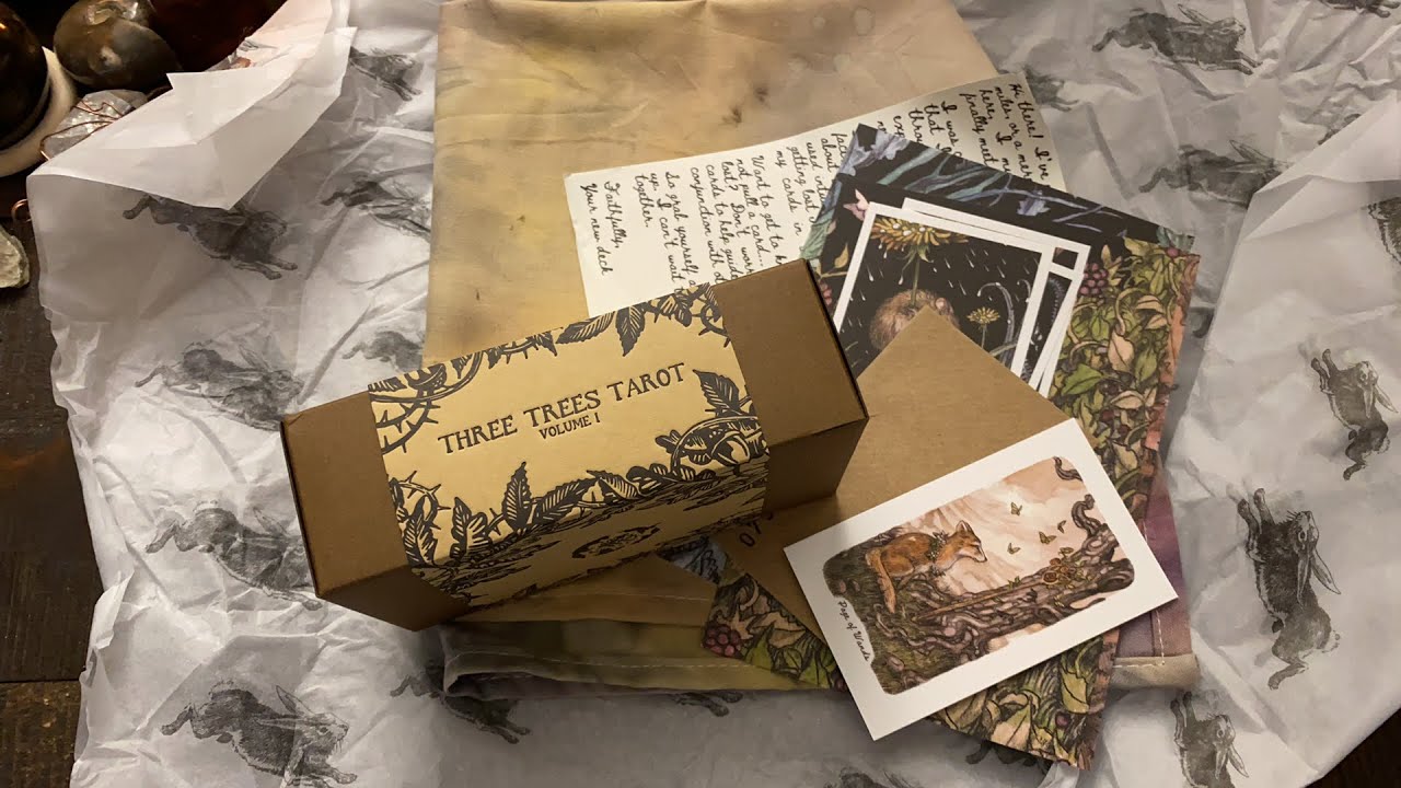 Oak Ash & Thorn Tarot Unboxing