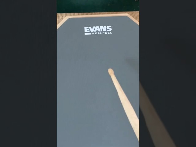 Vídeo relacionado con Evans RealFeel Almohadilla de Práctica Reversible, 12 Pulgadas (305 mm) - Pad Bateria Practica Drum Pad