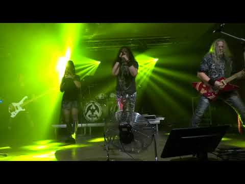 Lucie Bílá a Arakain - Nikdy se nevzdávej