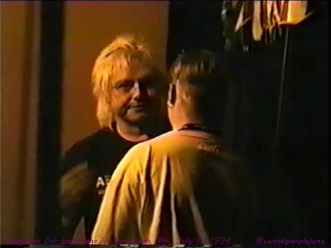 Benjamin Orr backstage, Tarentum PA, July 11, 1998