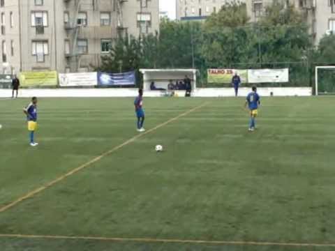 ADCEO JUNIORES GOLO WILSON vs Alta de Lisboa.MPG