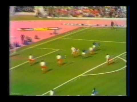 1975 (April 19) Italy 0-Poland 0 (EC Qualifier).avi
