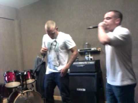 WARREN B,KUEDON,BUCKLEY MC..STUDIO LIVE DNB 3RD SEPT 2011